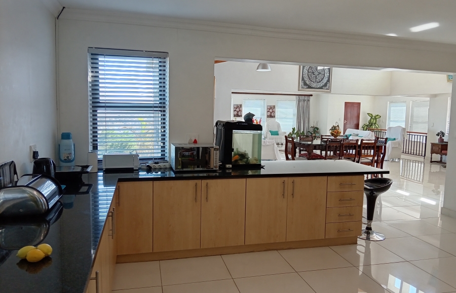 4 Bedroom Property for Sale in Mountainside Western Cape